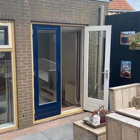 BNB In het centrum van Enkhuizen Buitenkant foto